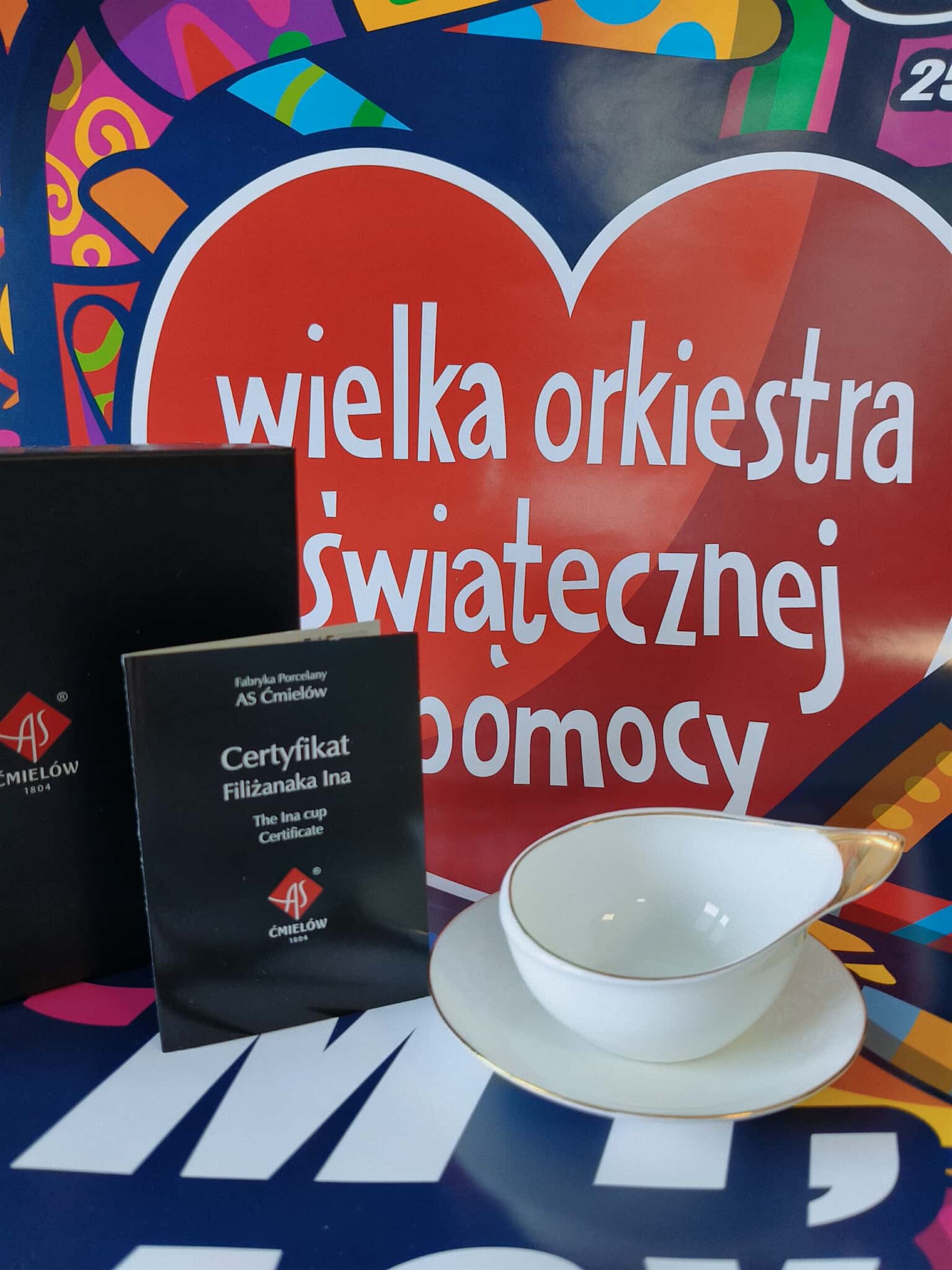 Ćmielowska filiżanka „Ina”