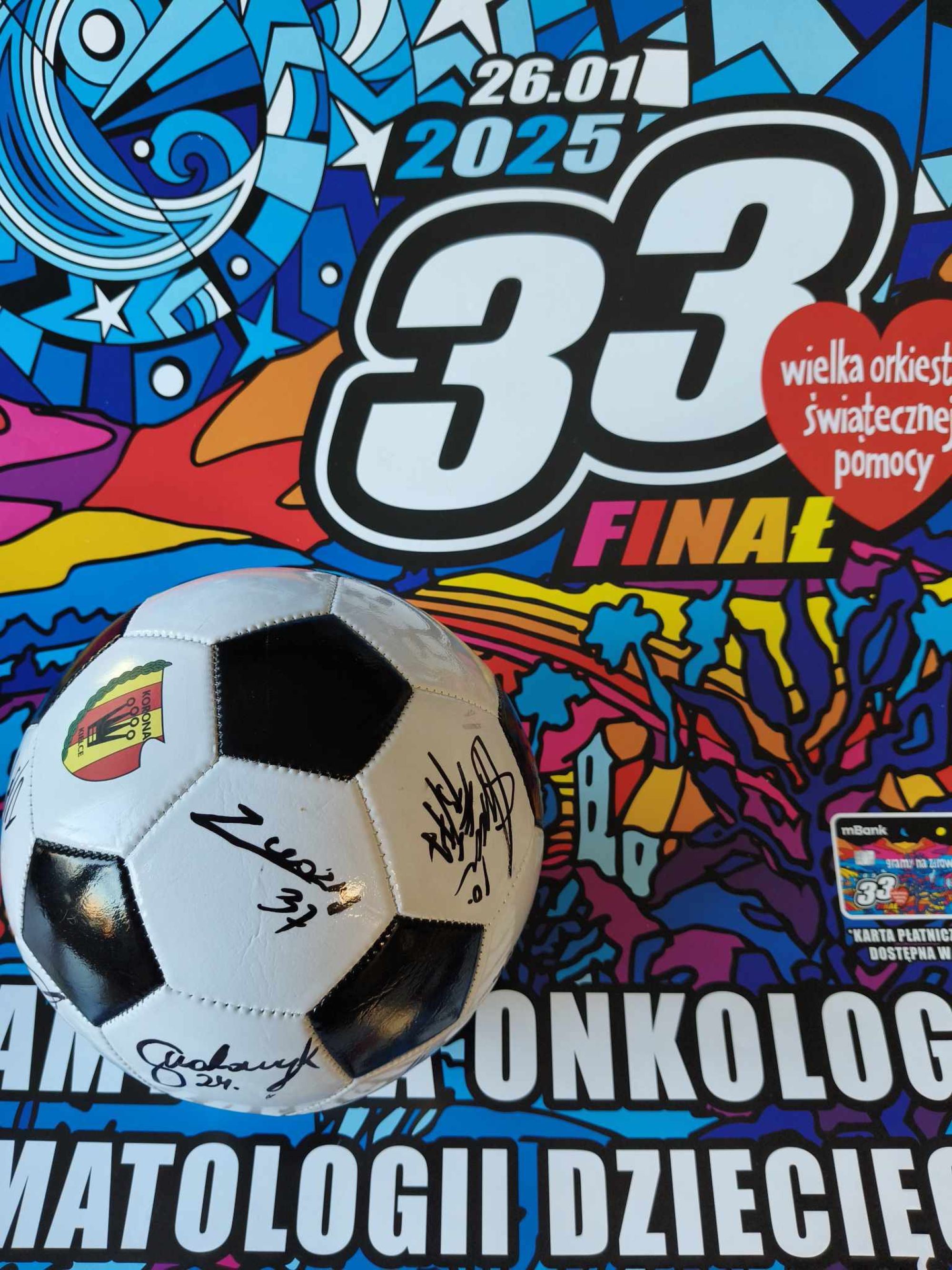 Piłka z autografami od Korona Kielce