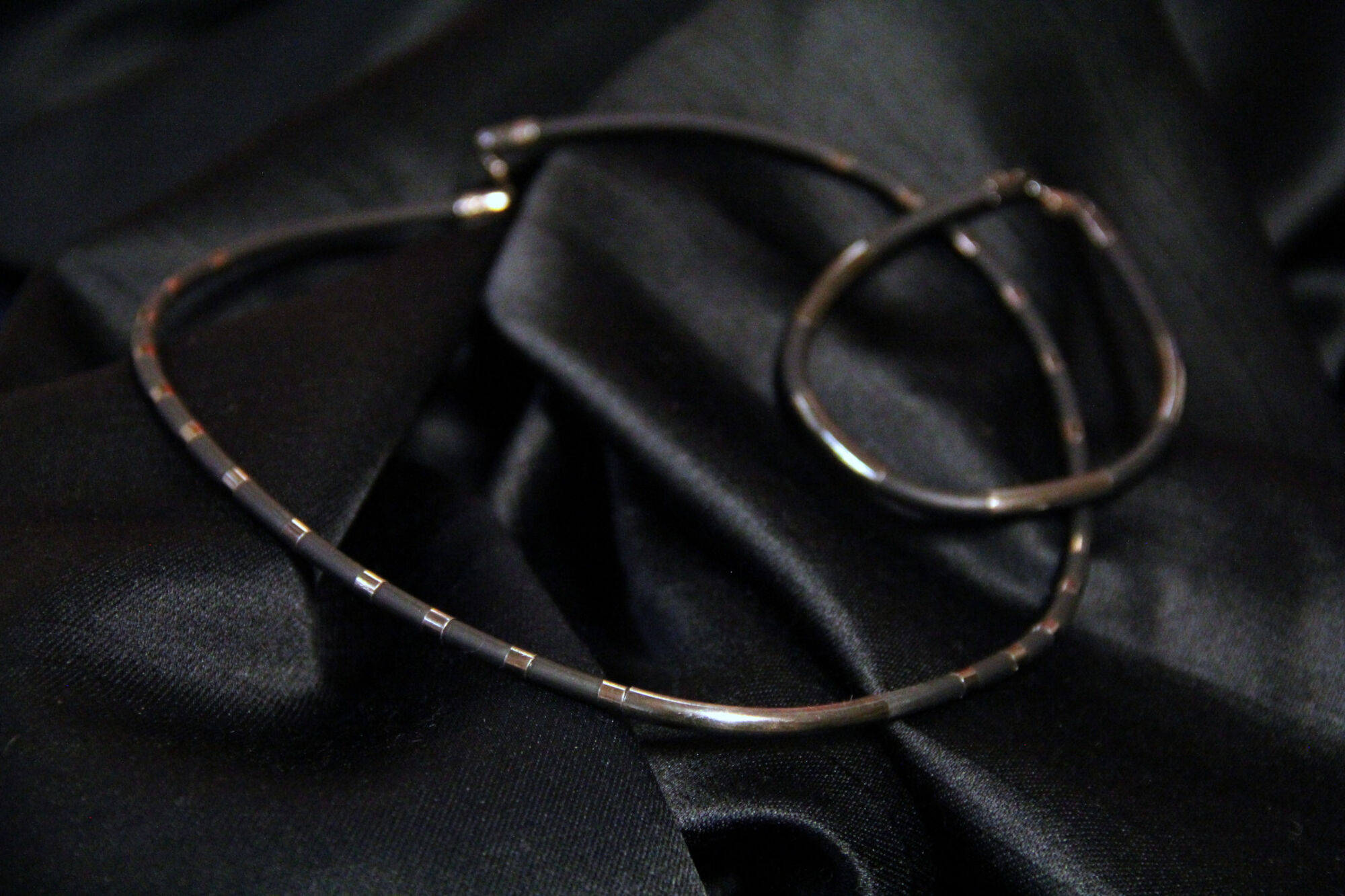 Srebrna biżuteria (naszyjnik i bransoletka)